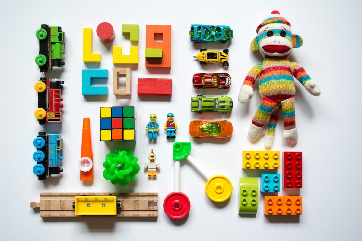 Illustration de Recherche : coffre à jouets pour la salle d'attente de pédiatrie 